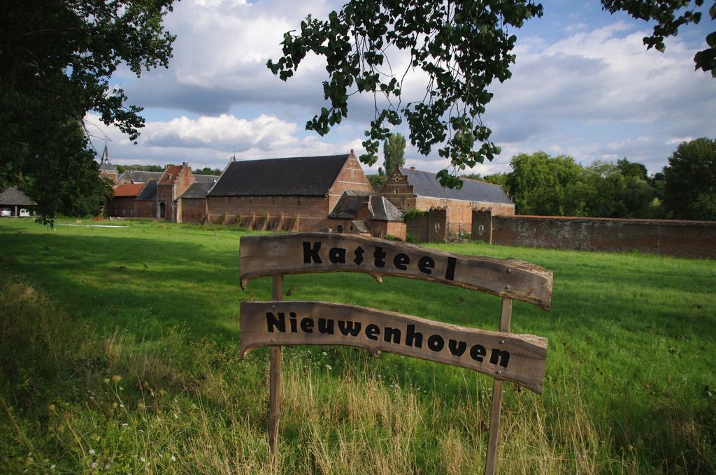 Kasteel Nieuwenhoven Apartment Sint-Truiden Luaran gambar